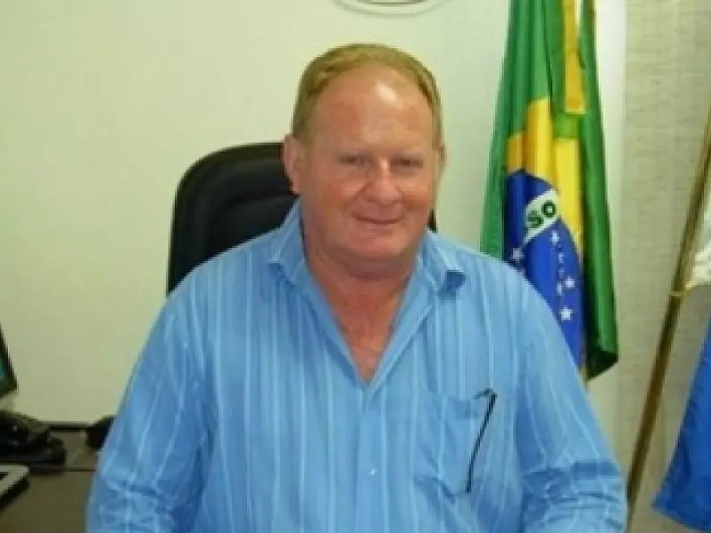 Prefeito e vice de Douradina são cassados por compra de votos
