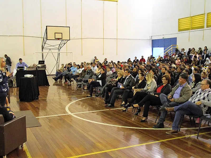 Mais de 600 mulheres comparecem ao talk-show do empreendedorismo