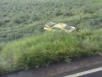 Motorista perde controle de ‘Camaro amarelo’ na MS-276