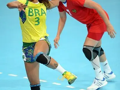 Brasileira é eleita a melhor jogadora do mundo no handebol