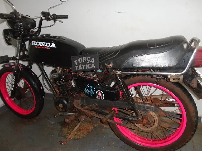PM apreende menor e motocicleta com placa fria em Fátima do Sul
