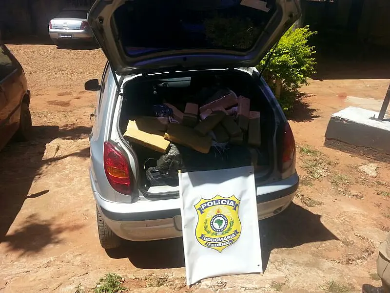 PRF apreende 318 kg de maconha que iria para Florianópolis