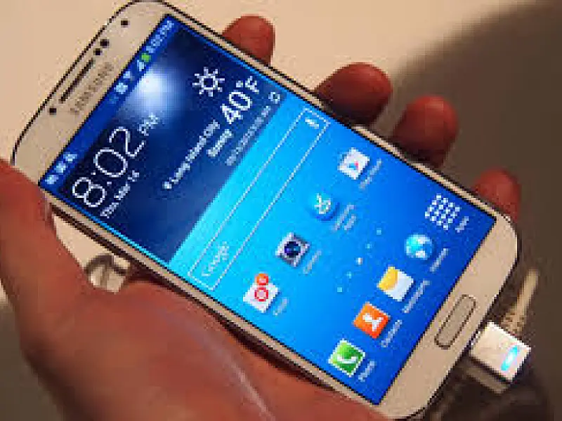 Galaxy S4 chegará ao Brasil em abril a partir de R$ 2.399