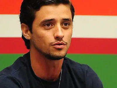 Pela segunda vez, Fael está no paredão do BBB 12