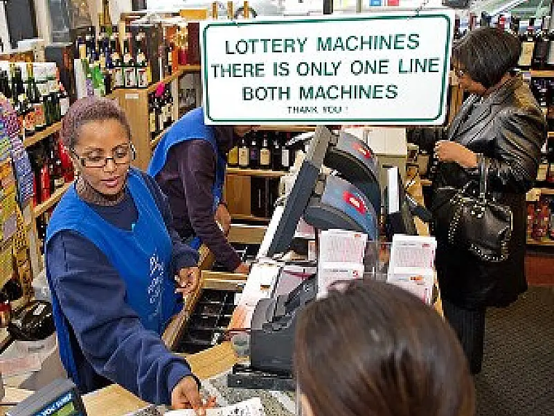 Nos EUA, 3 bilhetes devem dividir prêmio recorde de US$ 640 mi