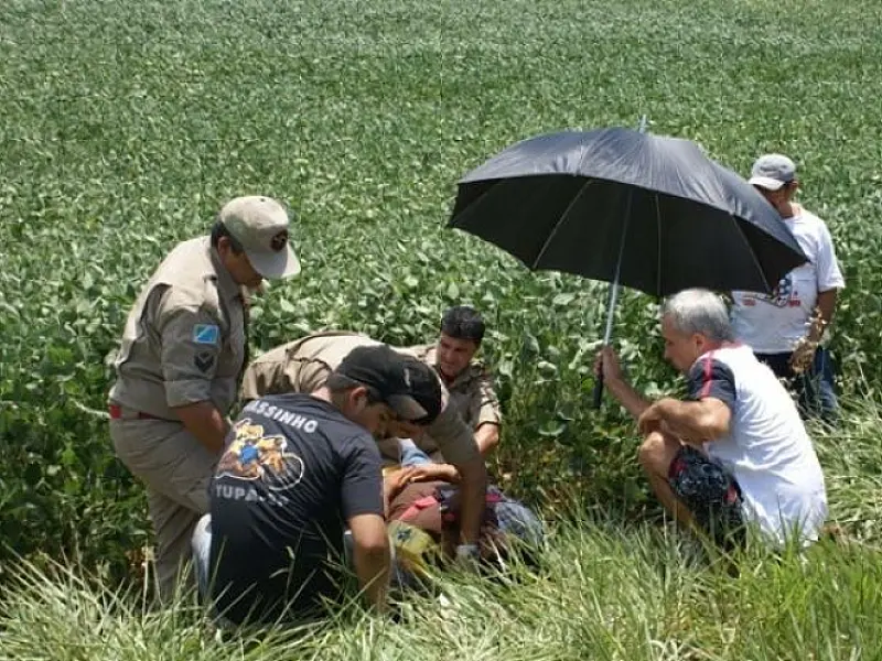 Pneu de moto estoura e mulher fica ferida na MS 376