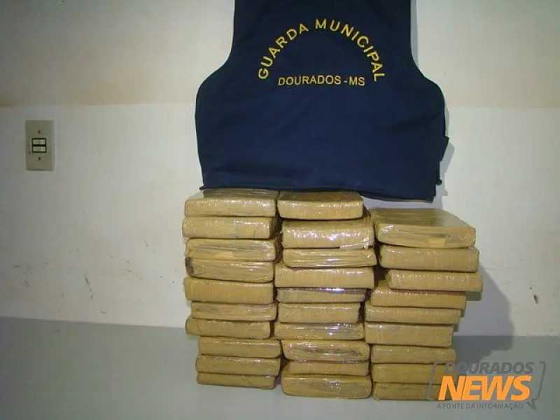 Morador do Acre é preso em Dourados com 29 tabletes de maconha