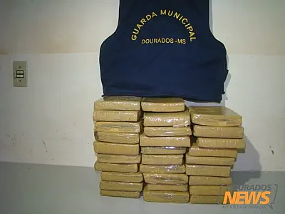 Morador do Acre é preso em Dourados com 29 tabletes de maconha