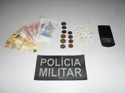 PM apreende dois jovens por tráfico de drogas em Nova Andradina
