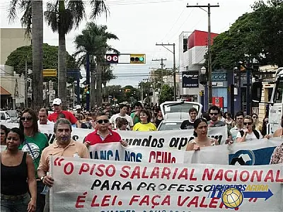 Professores de Dourados e da UFGD cruzam os braços nesta quarta