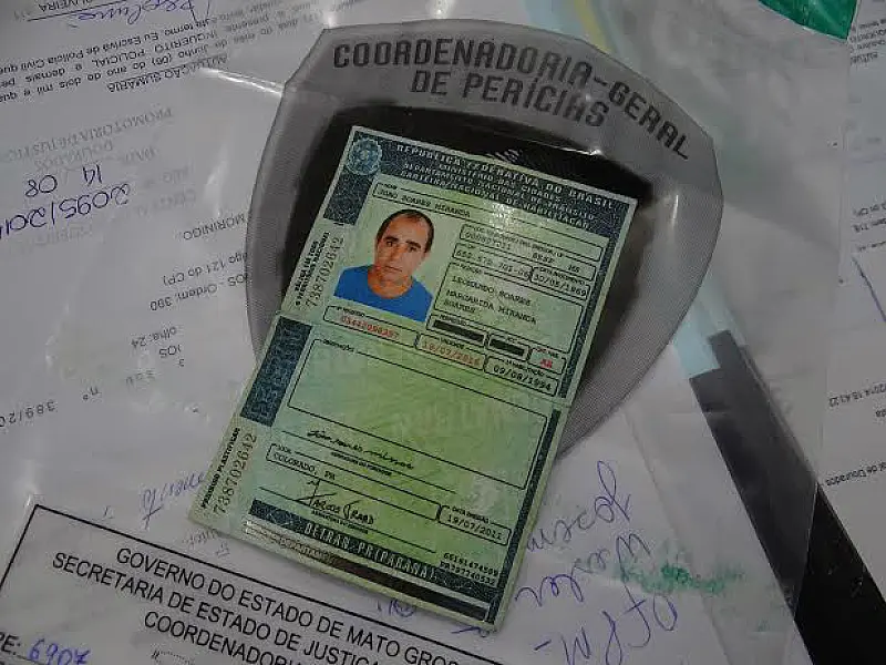 Motociclista é flagrado com CNH falsa em rodovia