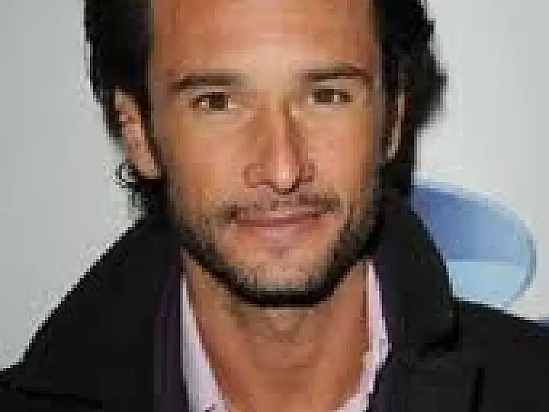 Rodrigo Santoro com grandes nomes de Hollywood. Veja o Trailer