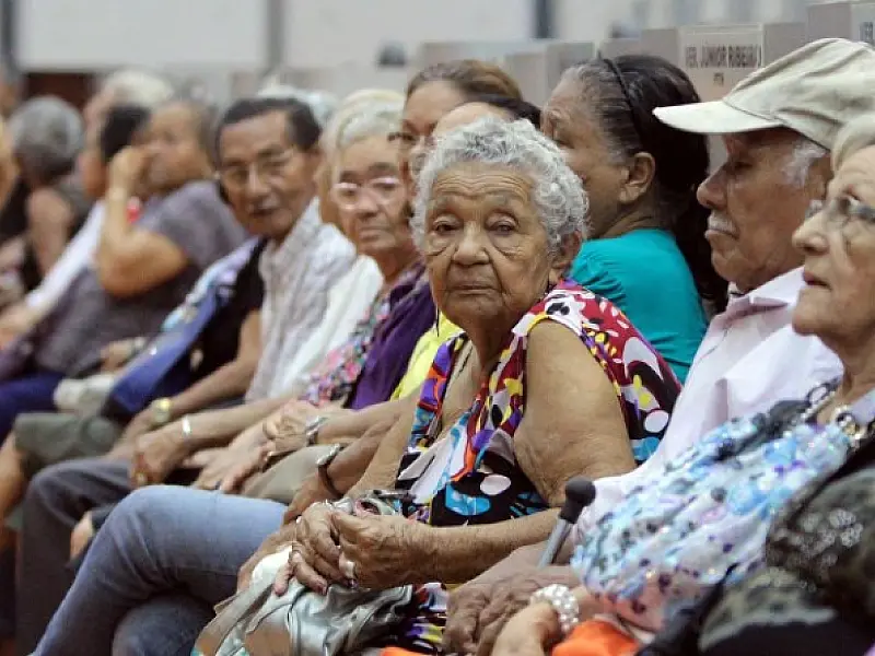 1ª parcela do 13º salário para aposentados e pensionistas começa a ser paga nesta sexta
