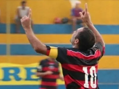 Águia vence Serc em casa e fica perto da vaga na final