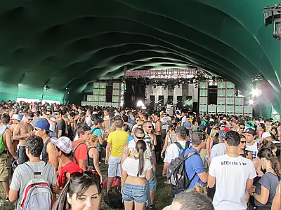 SWU é aberto com música eletrônica; Confira atrações