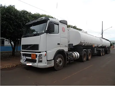 PMA autua transportadora por transporte de combustível irregular