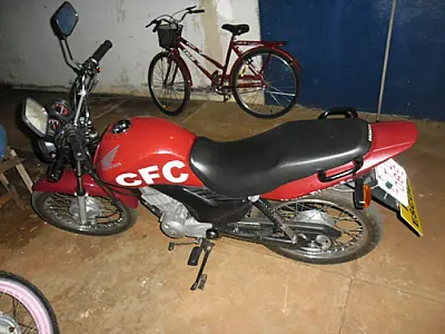 PM de Nova Andradina encontra motocicleta abandonada