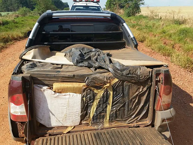 PMR apreende Strada carregado de maconha na MS 164
