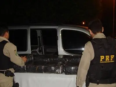PRF apreende maconha e prende quatro em São Gabriel do Oeste