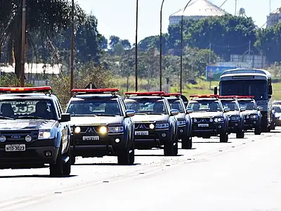 Chegam a Sidrolândia viaturas e ônibus com policiais da Força Nacional