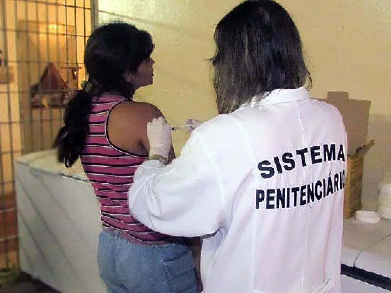 Mais de 6,67 mil detentos de MS já foram imunizados contra a gripe
