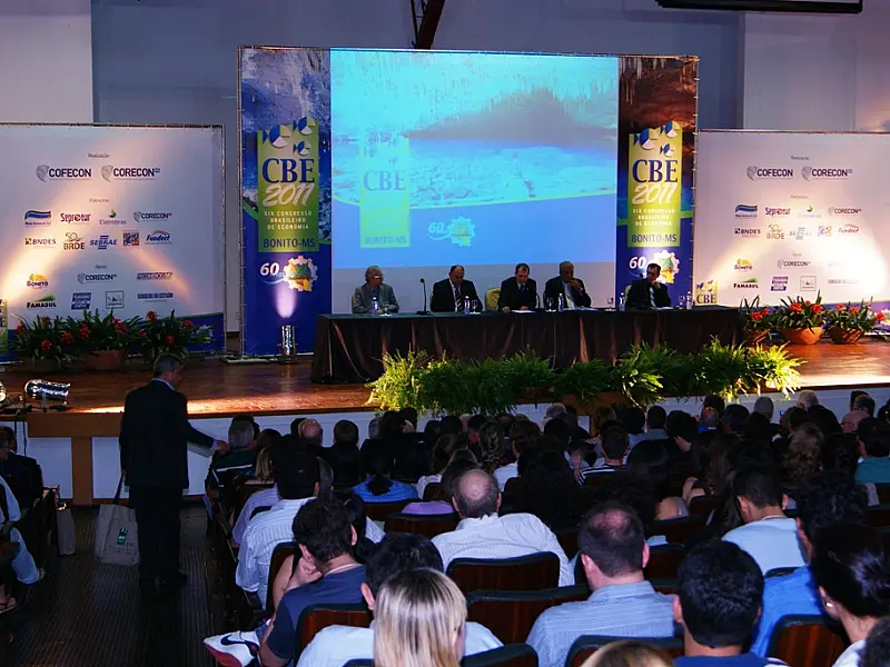 Quase mil pessoas na abertura do Congresso de Economia
