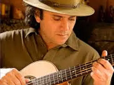 Almir Sater se apresenta neste sábado em Anaurilândia