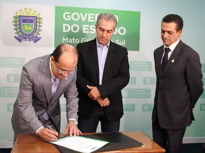 Reinaldo reafirma segurança como prioridade e destaca capacidade do novo secretário