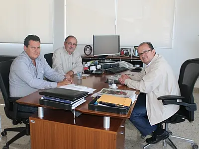 Presidente da Sanesul se reúne com autoridades de MS