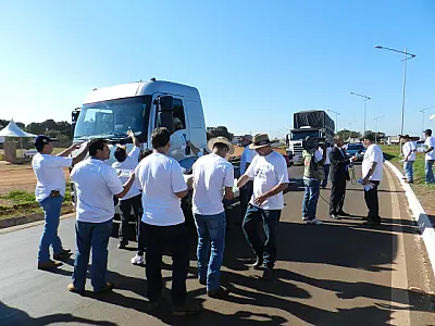 Manifestação pela paz no campo reúne mais de 5 mil produtores em MS