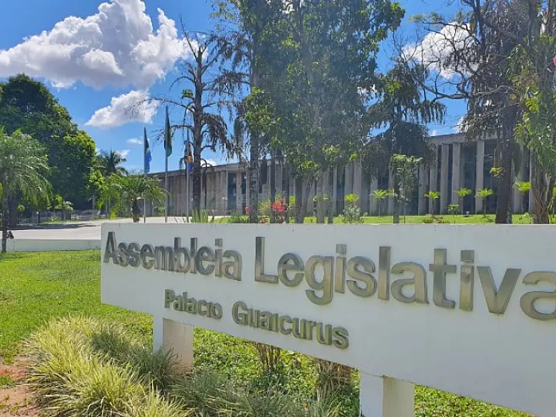 Assembleia Legislativa realiza sessão solene para homenagear personalidades de MS
