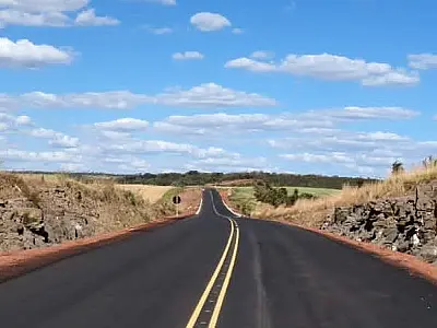 Pavimentação de rodovias no sudoeste de MS integra regiões e cria conexão com a Rota Bioceânica