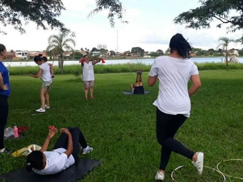 Oficina de treino funcional é mais uma opção de exercício na Lagoa Itatiaia