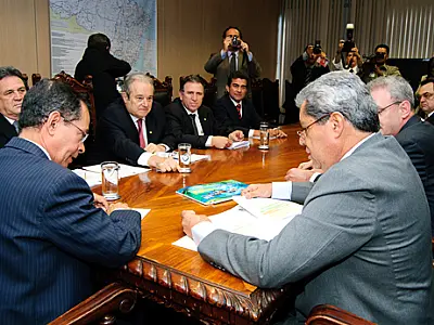 Ferrovias do Pantanal e Ferroeste serão incluídas no PAC