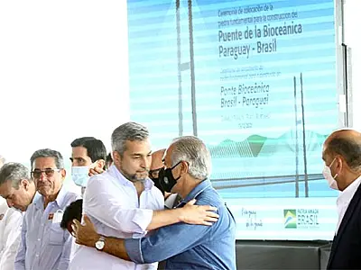 Viabilizada a ponte sobre o Rio Paraguai, Reinaldo Azambuja defende desburocratizar as exportações.
