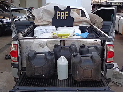 PRF apreende 391 kg de maconha em veículo