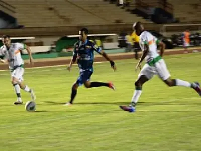Ivinhema perde para o Naviraiense na estréia do Campeonato