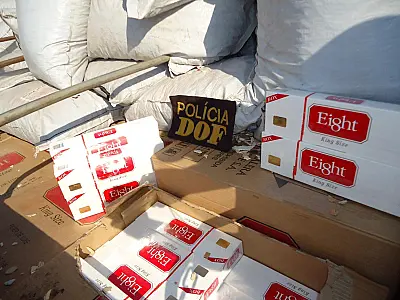 DOF apreende 33.500 pacotes de cigarro em carreta Bi-trem