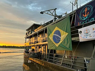 Atendimento aos ribeirinhos no Pantanal