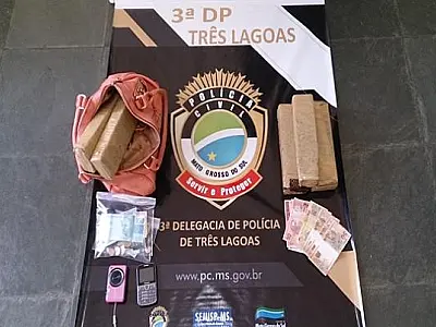 Policiais rodoviários prendem três mulheres com drogas