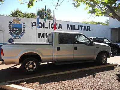 Polícia Paraguaia devolve caminhonetes roubadas para a PM de MS