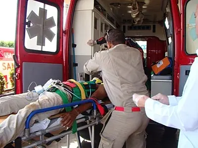 Homem perde controle de moto e morre na BR 158