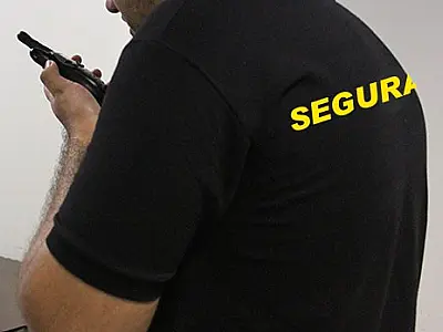 Apenas questionar cliente de forma discreta não gera dano moral