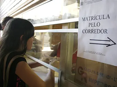 Escolas do Estado abrem pré-inscrição para 2012