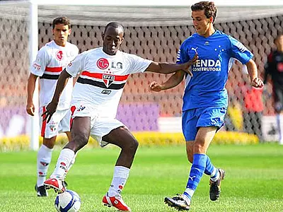 São Paulo apresenta Ganso e garante vitória sobre Cruzeiro