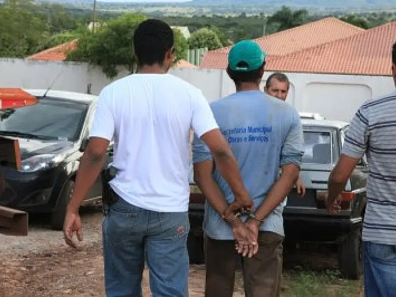 Pai acusado de estuprar três filhos em Coxim é condenado