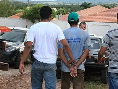 Pai acusado de estuprar três filhos em Coxim é condenado