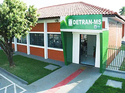 Com recurso de leilão, Detran devolve saldo a ex-proprietários, reforma agências e sinaliza cidades