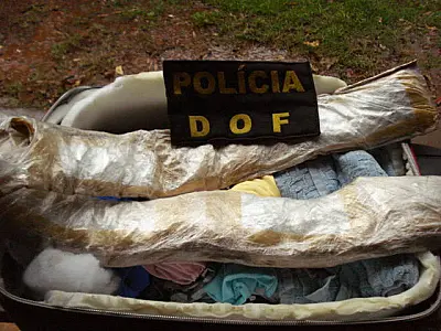 DOF apreende dois quilos de droga em ônibus