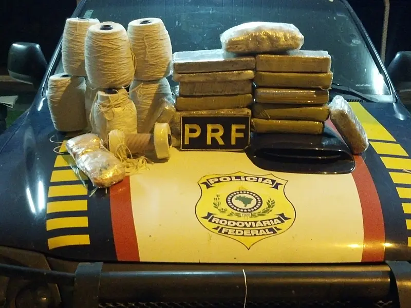 PRF apreende cocaína em carretéis de linha